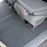 Автомобильные коврики EVA на Dodge Grand Caravan V (2007-2020) 2 ряд: кресла 1+1 убираются в пол
