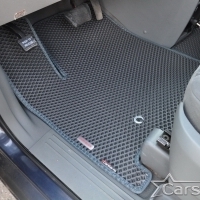 Автомобильные коврики EVA на Dodge Grand Caravan V (2007-2020) 2 ряд: кресла 1+1 не убираются в пол