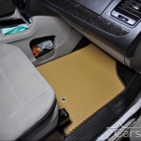 Автомобильные коврики EVA на Chrysler Town & Country V (2007->) 2 ряд: кресла 2+1 без прохода